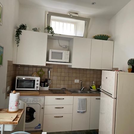 Salu' Apartment Таормина Екстериор снимка
