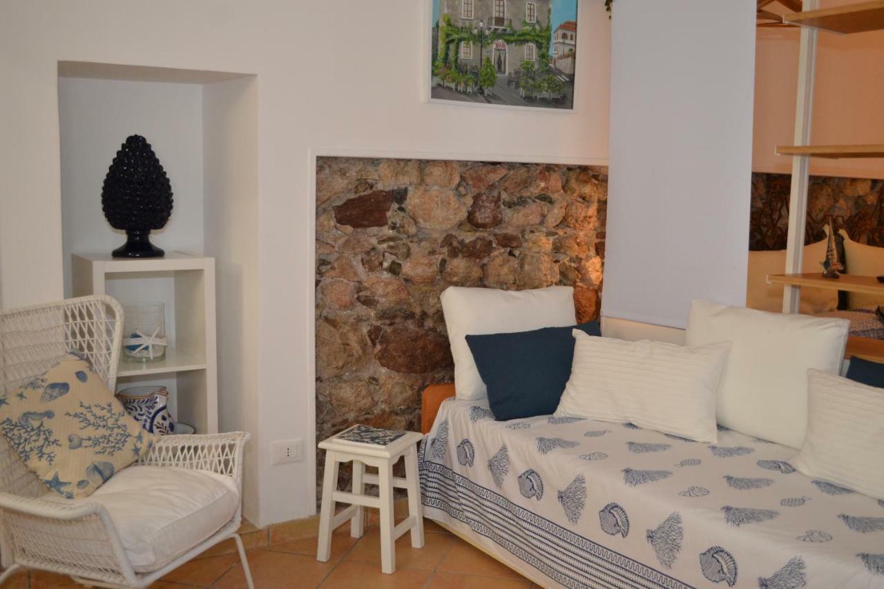 Salu' Apartment Таормина Екстериор снимка